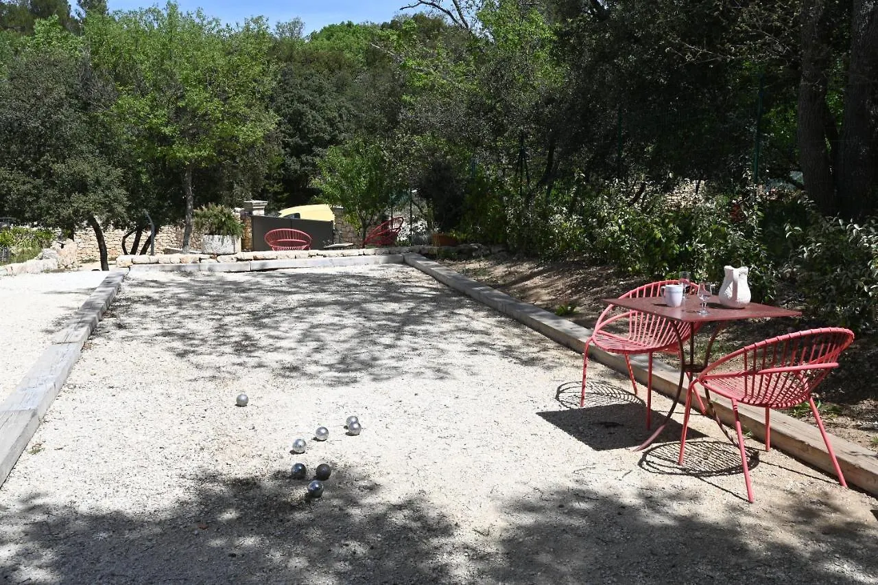 Gite Bienvenue Chez Nous Menerbes 0*,  France